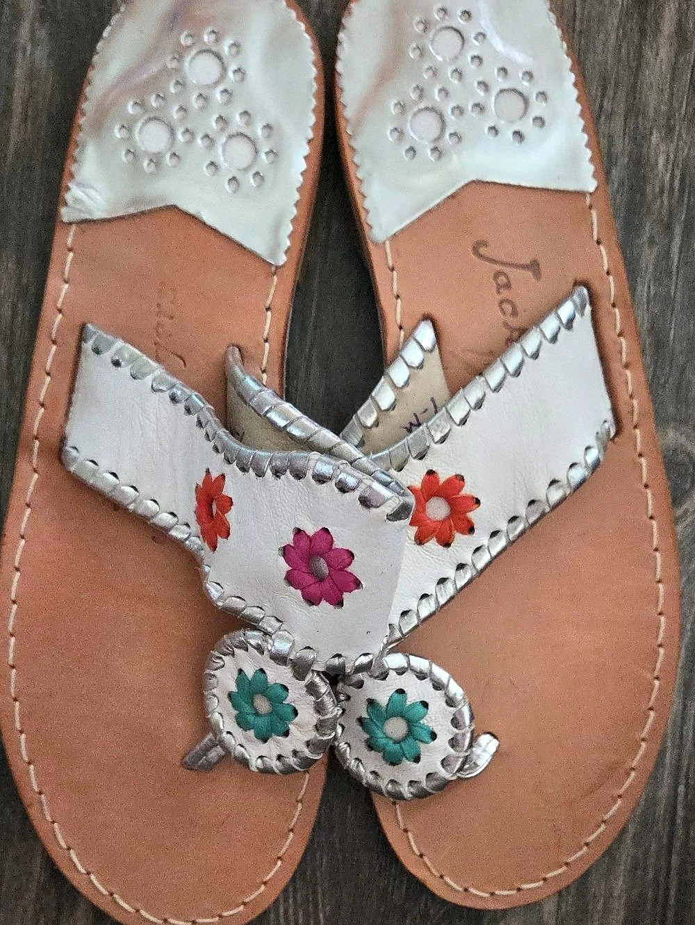 Jack Rogers White Floral Leather Thong Sandals in Brown & White